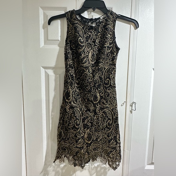 Black and gold dress - Picture 1 of 7